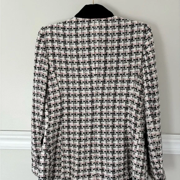 Zara Women's Black, White, Pink, Tweed Blazer - Picture 4 of 6